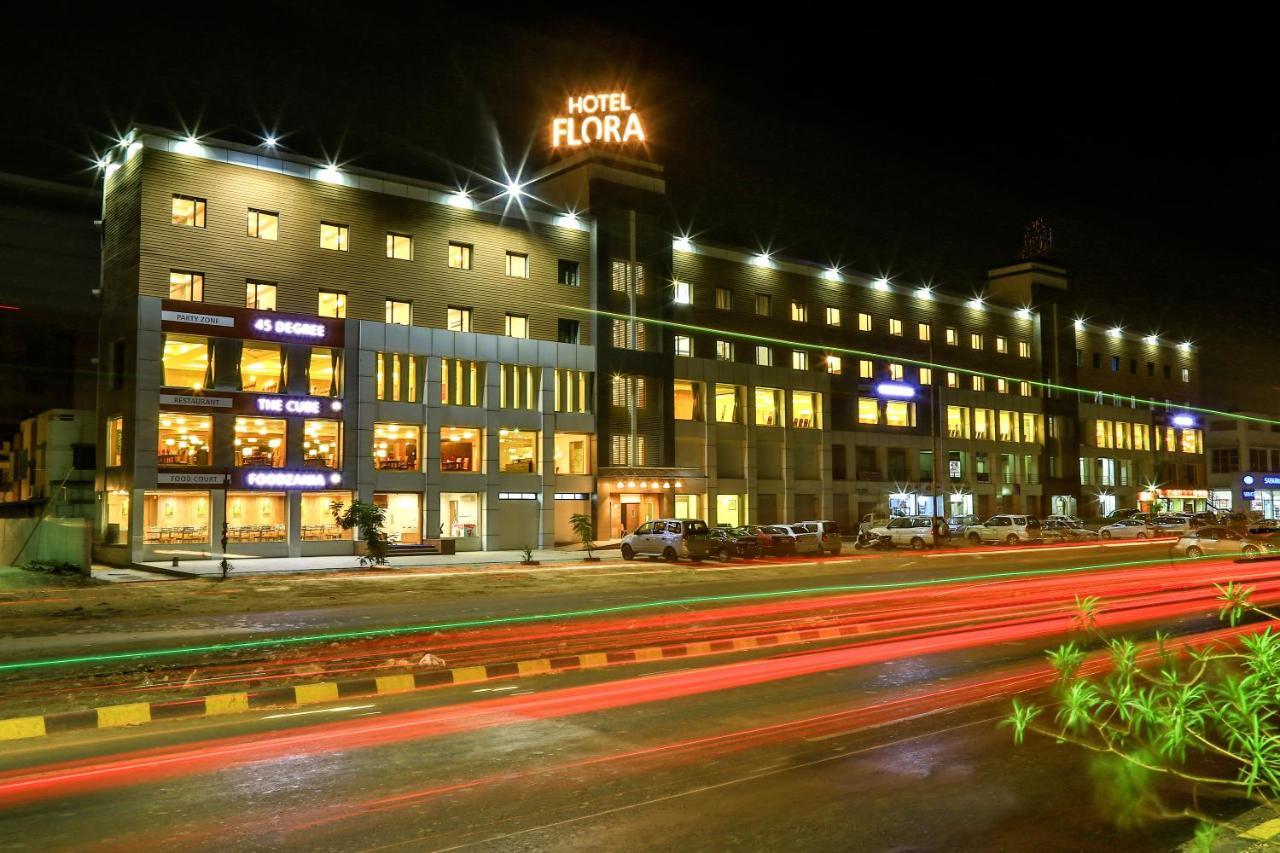 Hotel Flora Ahmedabad Exterior photo